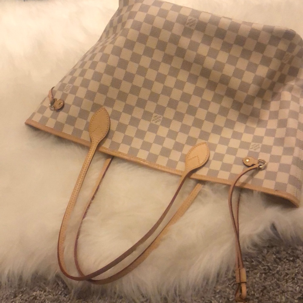 NEVER F.MM  Louis Vuitton  bag